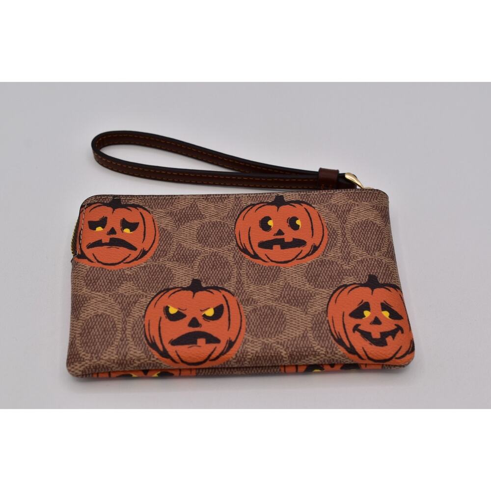 Coach Corner Zip Wristlet In Signature Canvas With Halloween Print Pumpkin NWT - Picture 13 of 16
